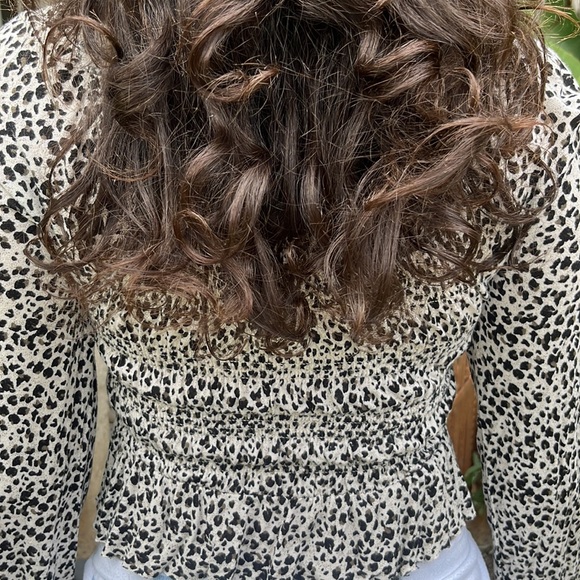 Urban outfitters cheetah print too long sleeve - Picture 3 of 3